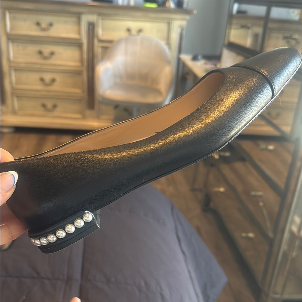 Elegant Black Leather Women's Shoes